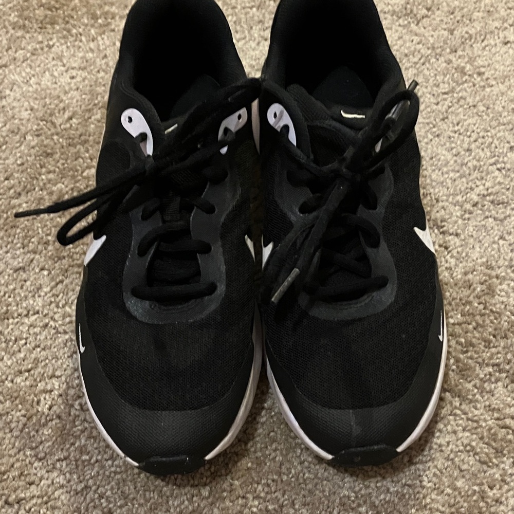 Nike Kids Black and White Sneakers